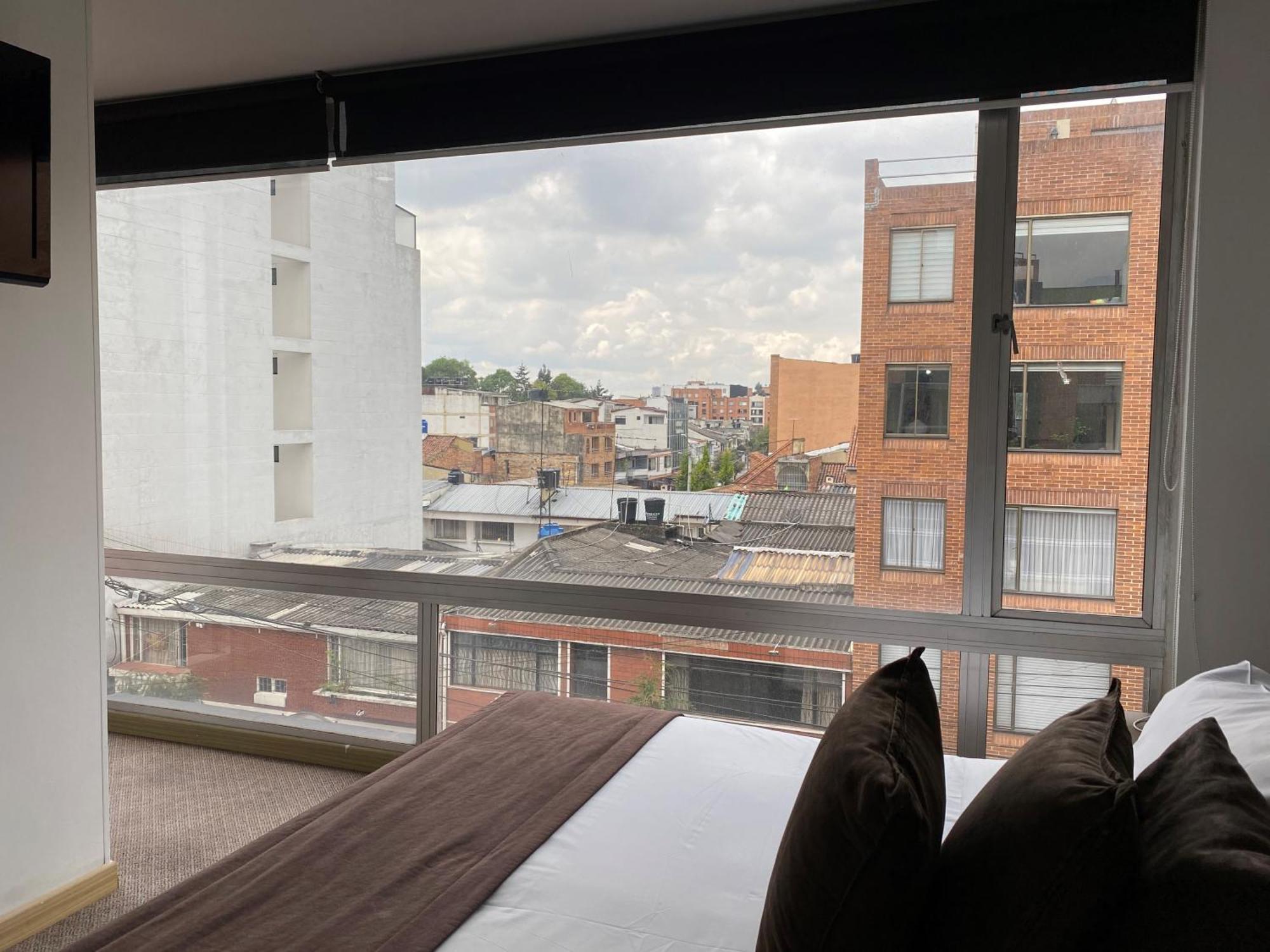 Hotel Apartamentos Regency La Feria Богота Стая снимка