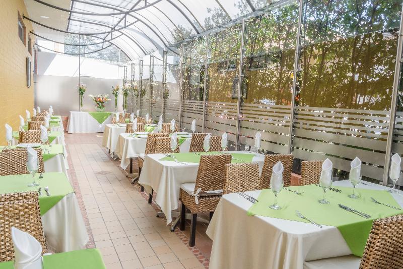 Hotel Apartamentos Regency La Feria Богота Екстериор снимка