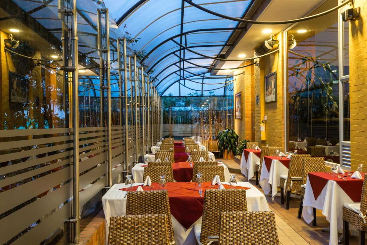 Hotel Apartamentos Regency La Feria Богота Екстериор снимка